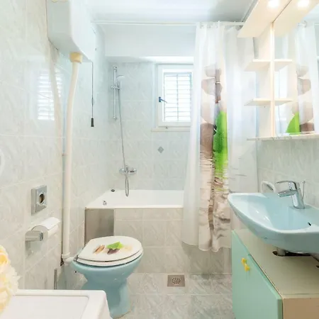 Paula Apartman