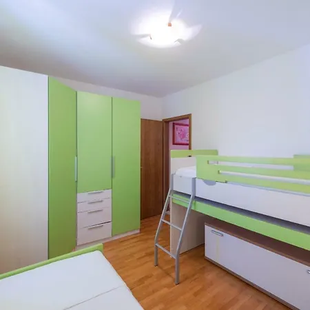 Paula Apartman Mokosica